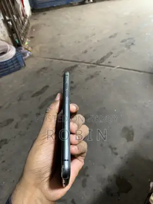 Apple iPhone 11 64 GB Black