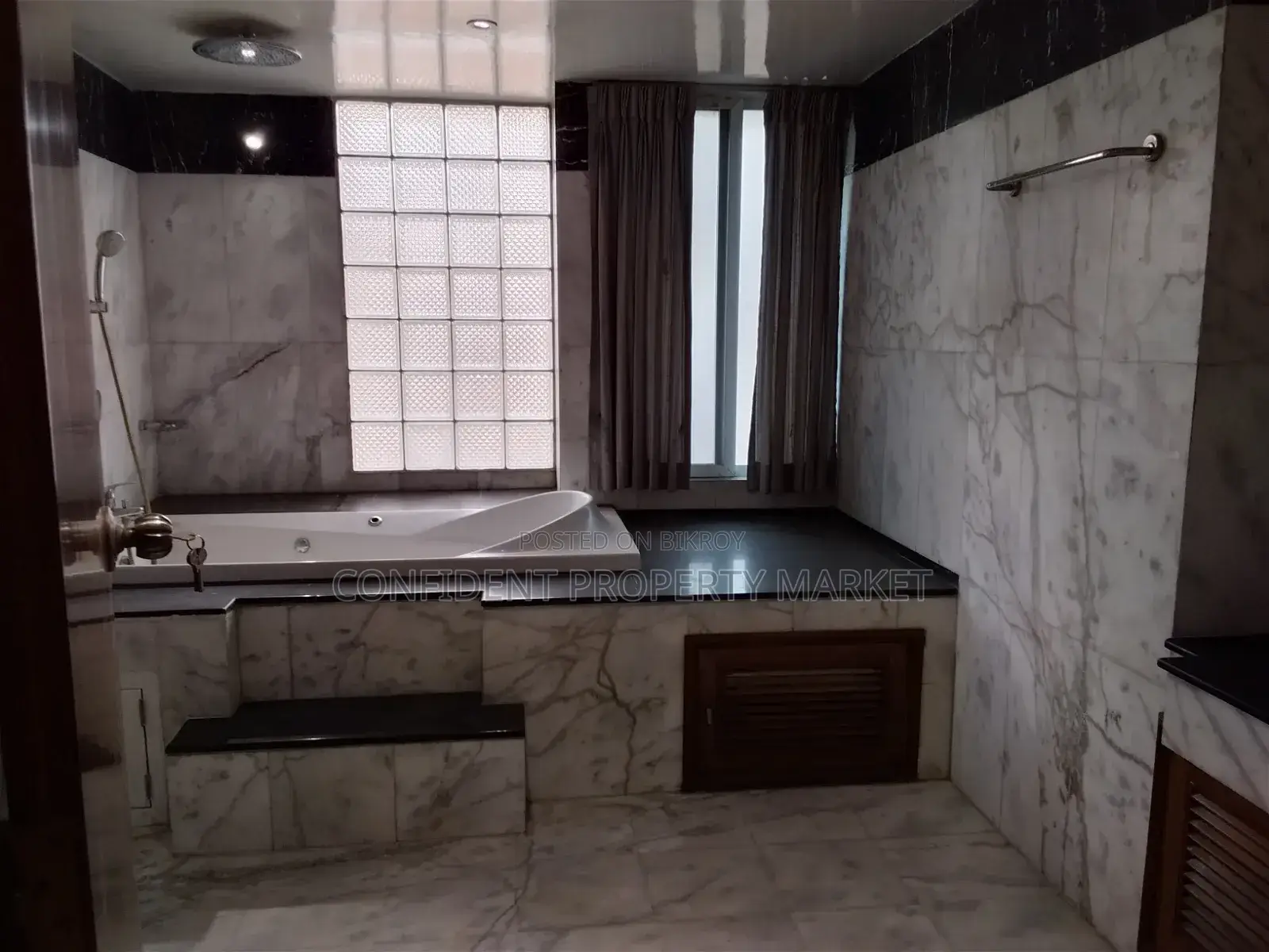 Furnished 4bdrm Apartment in Baridhara for Rent