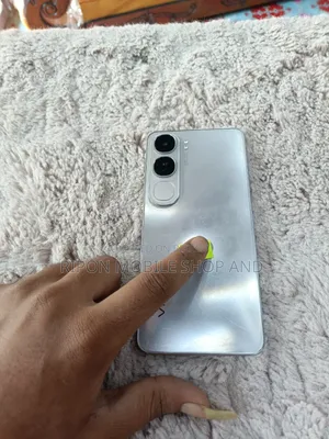Vivo Y300 128 GB Gold