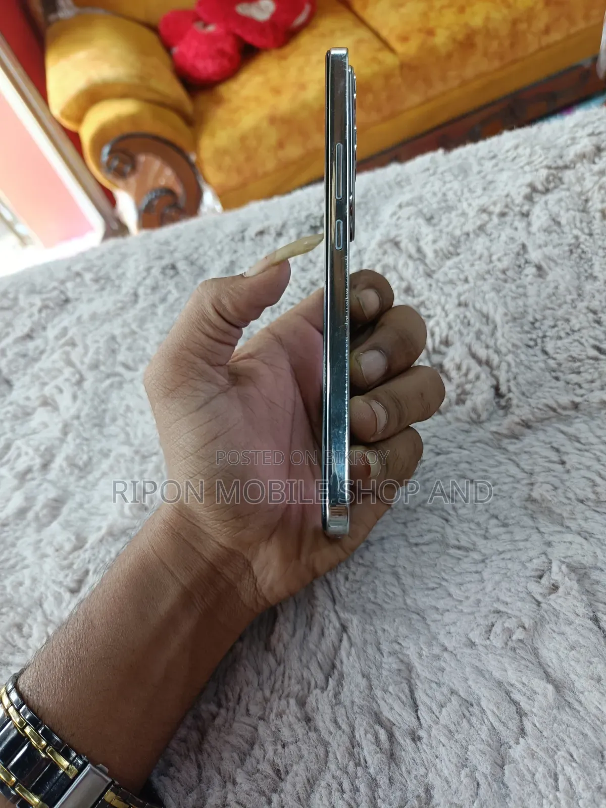 Vivo Y300 128 GB Gold