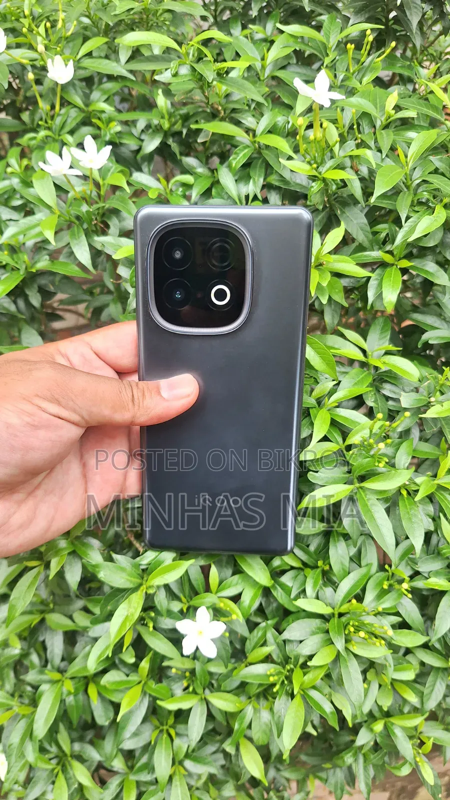 New iQOO 256 GB Black