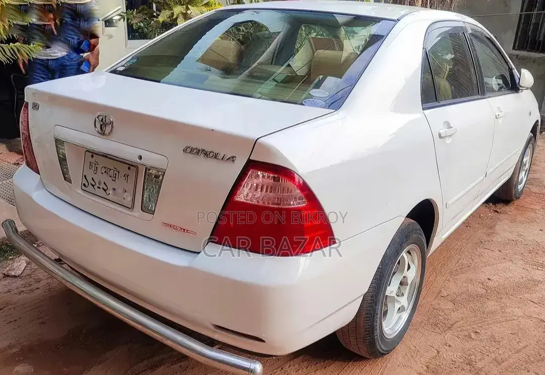 Toyota Corolla 2004 White
