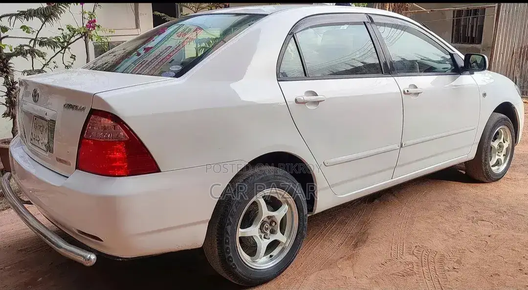 Toyota Corolla 2004 White