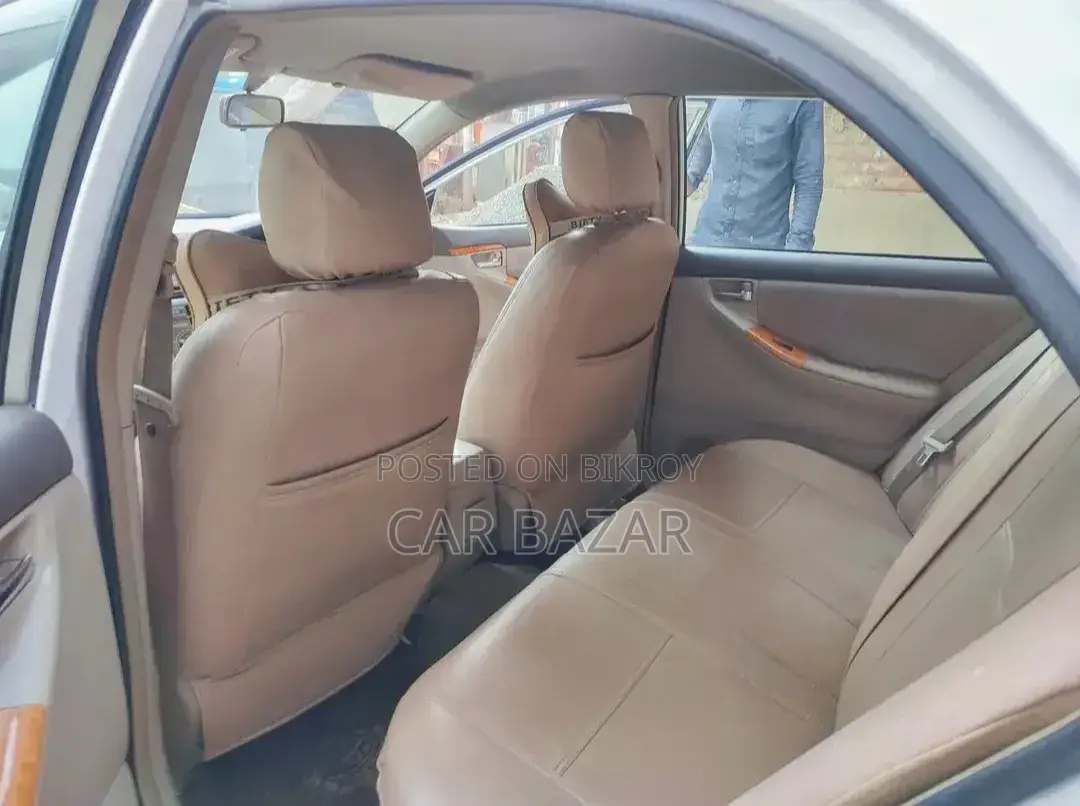 Toyota Corolla 2004 White