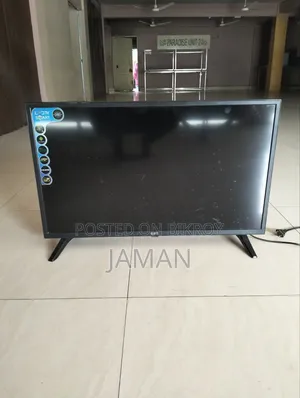 32" Smart TV