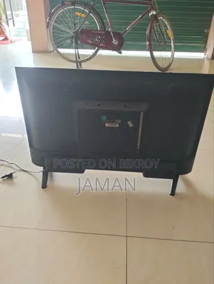 32" Smart TV