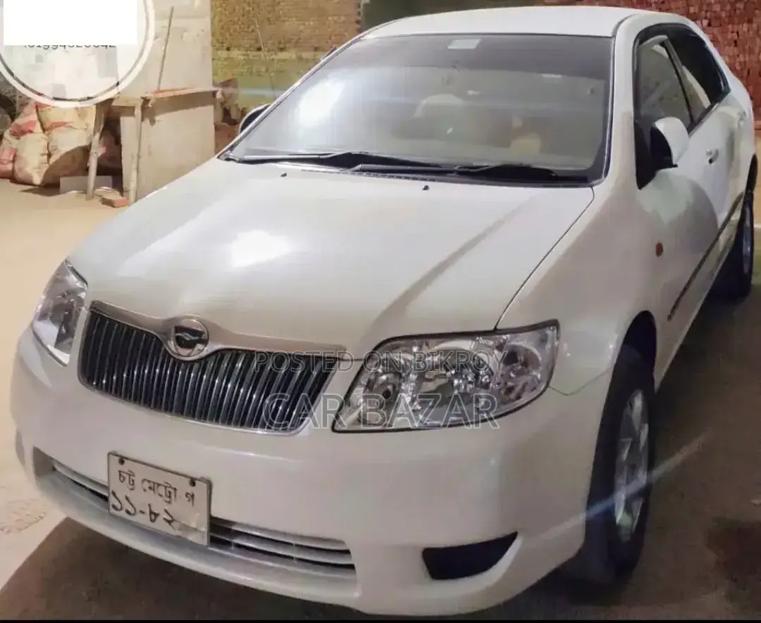 Toyota Corolla 2004 White