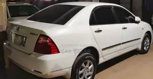 Toyota Corolla 2004 White