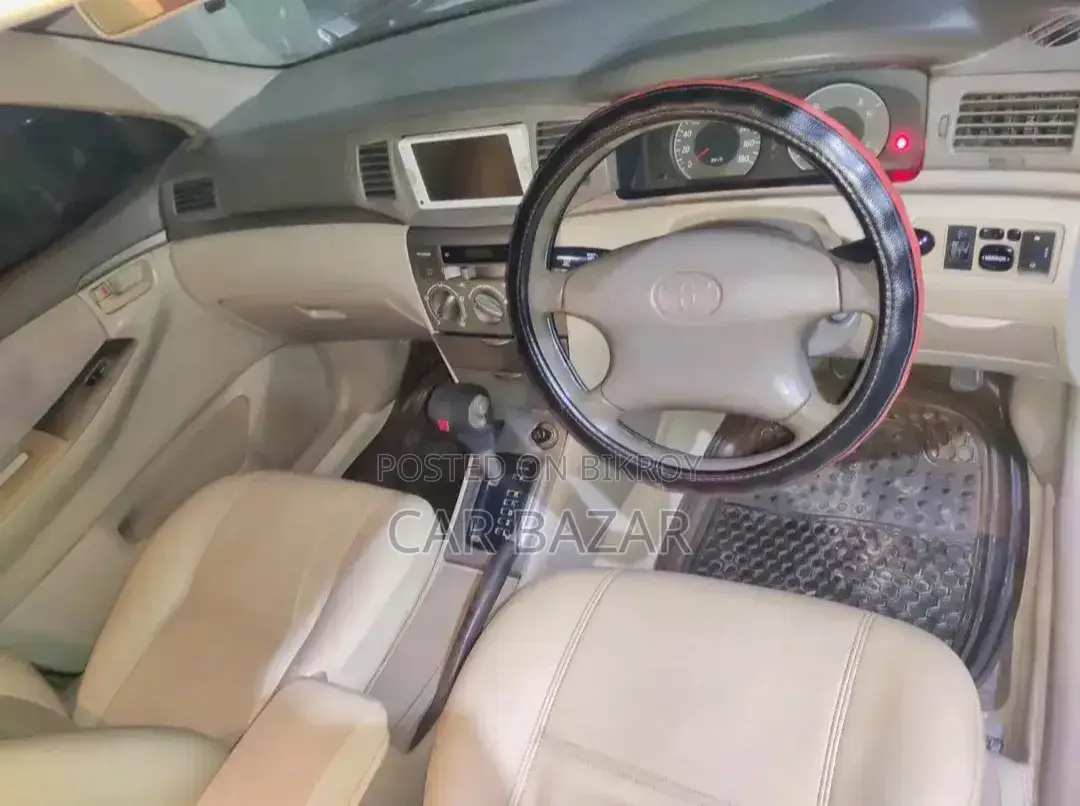 Toyota Corolla 2004 White