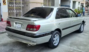 Toyota Carina 1.5 FWD Sedan 1998 সিলভার