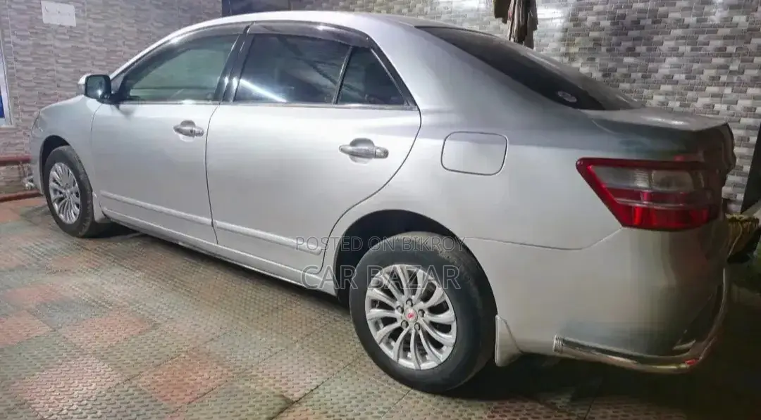 Toyota Premio 2010 Silver