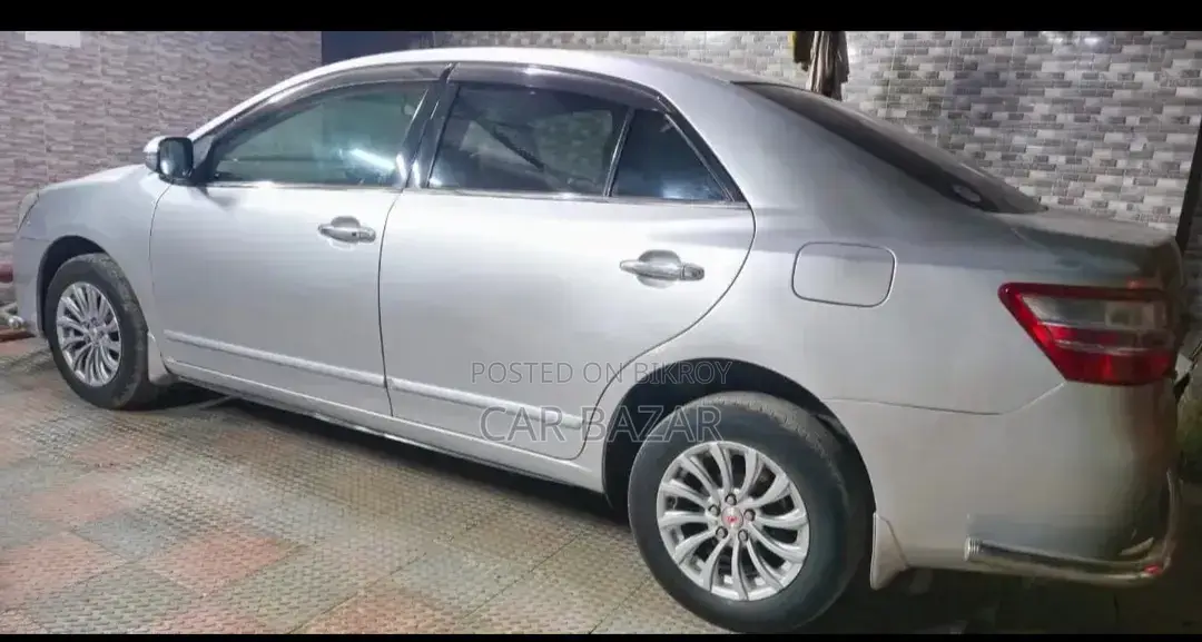 Toyota Premio 2010 Silver