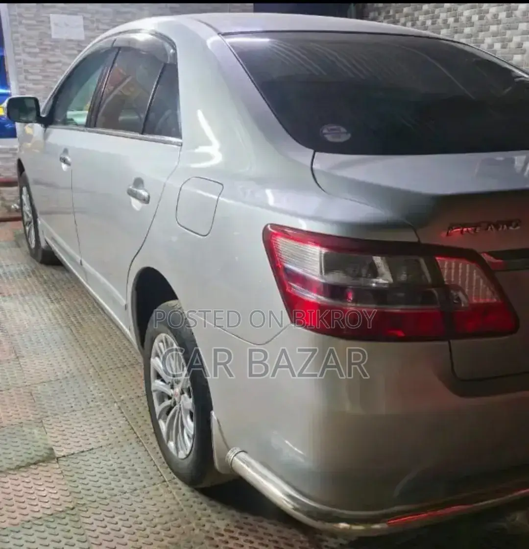 Toyota Premio 2010 Silver