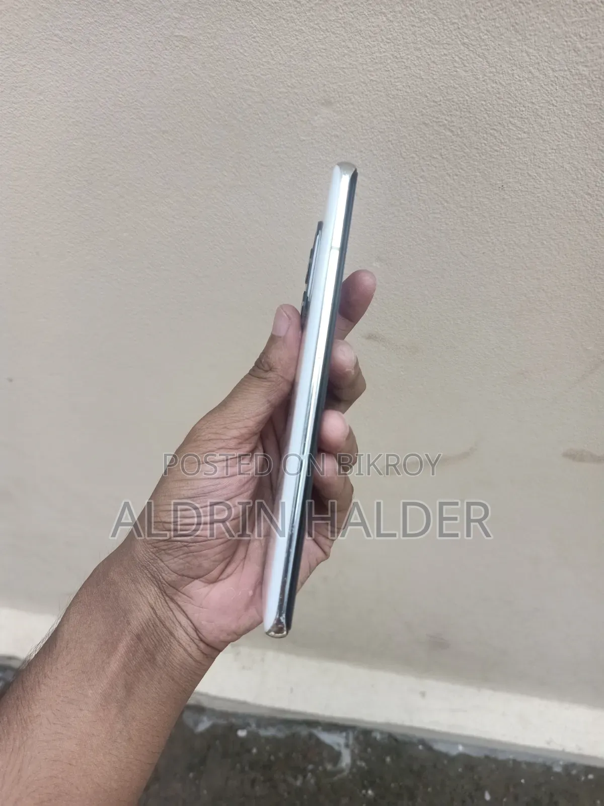 ওয়ানপ্লাস ১০ প্রো ৫১২ জিবি হোয়াইট
