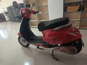 Vespa 100 Sport 2026 Red