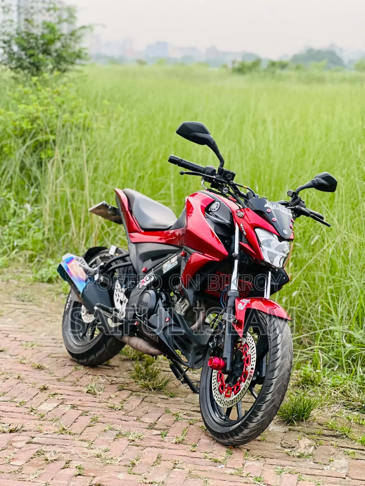 Yamaha 2019 Red