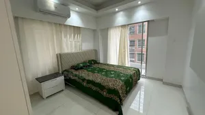 বসুন্ধরায় ৩ বেডরুমের ফার্নিশড অ্যাপার্টমেন্ট ভাড়া হবে