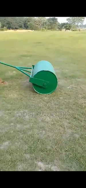 350 Kg Manual Roller for Cricket / Football Ground