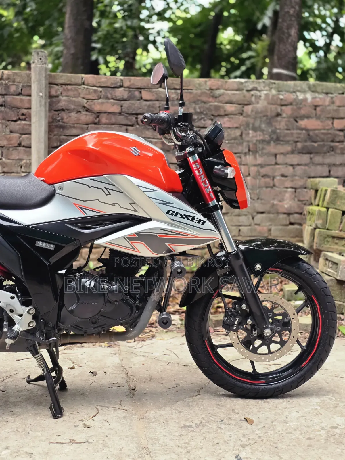 Suzuki Gixxer Fi ABS 2024 Orange