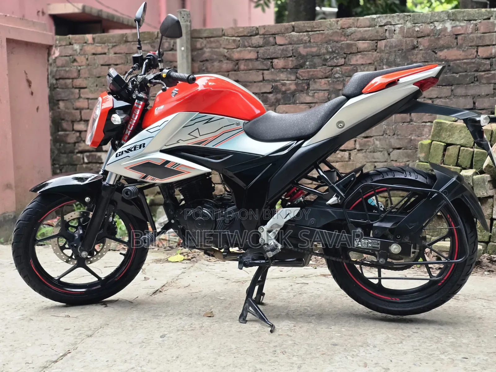 Suzuki Gixxer Fi ABS 2024 Orange