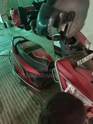 Hero 2024 Red