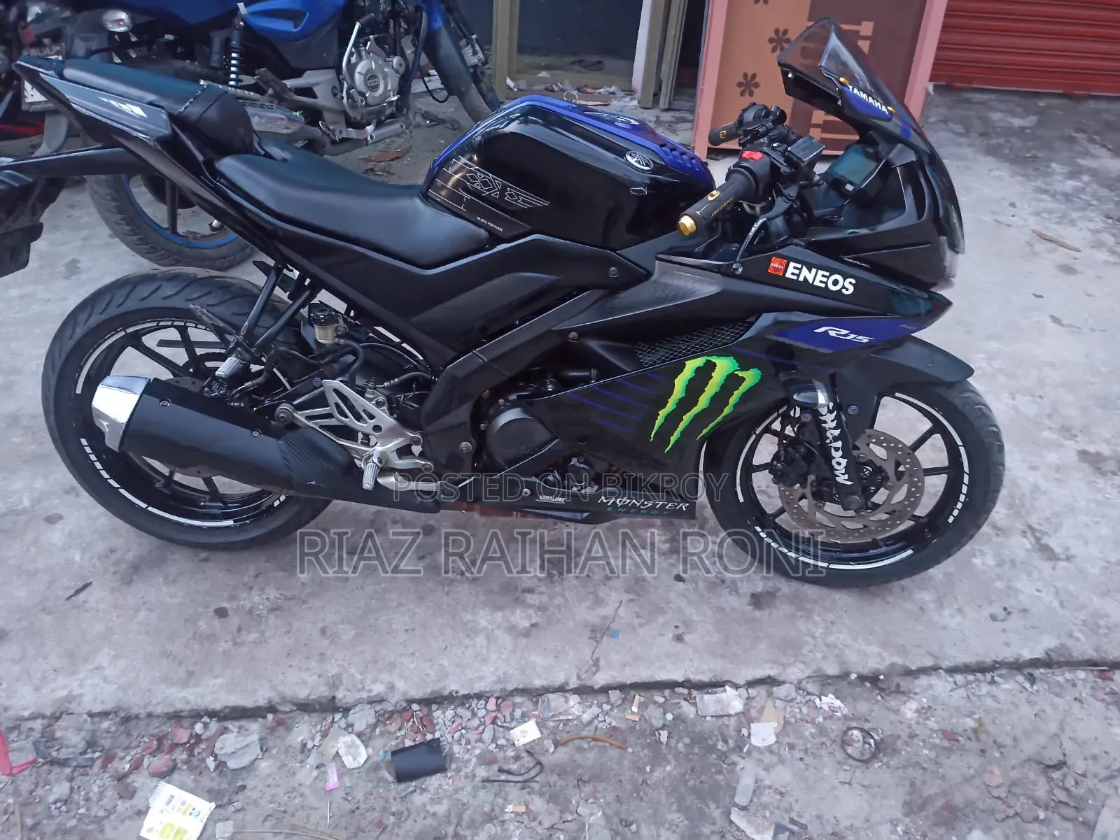 Yamaha 2022 Black