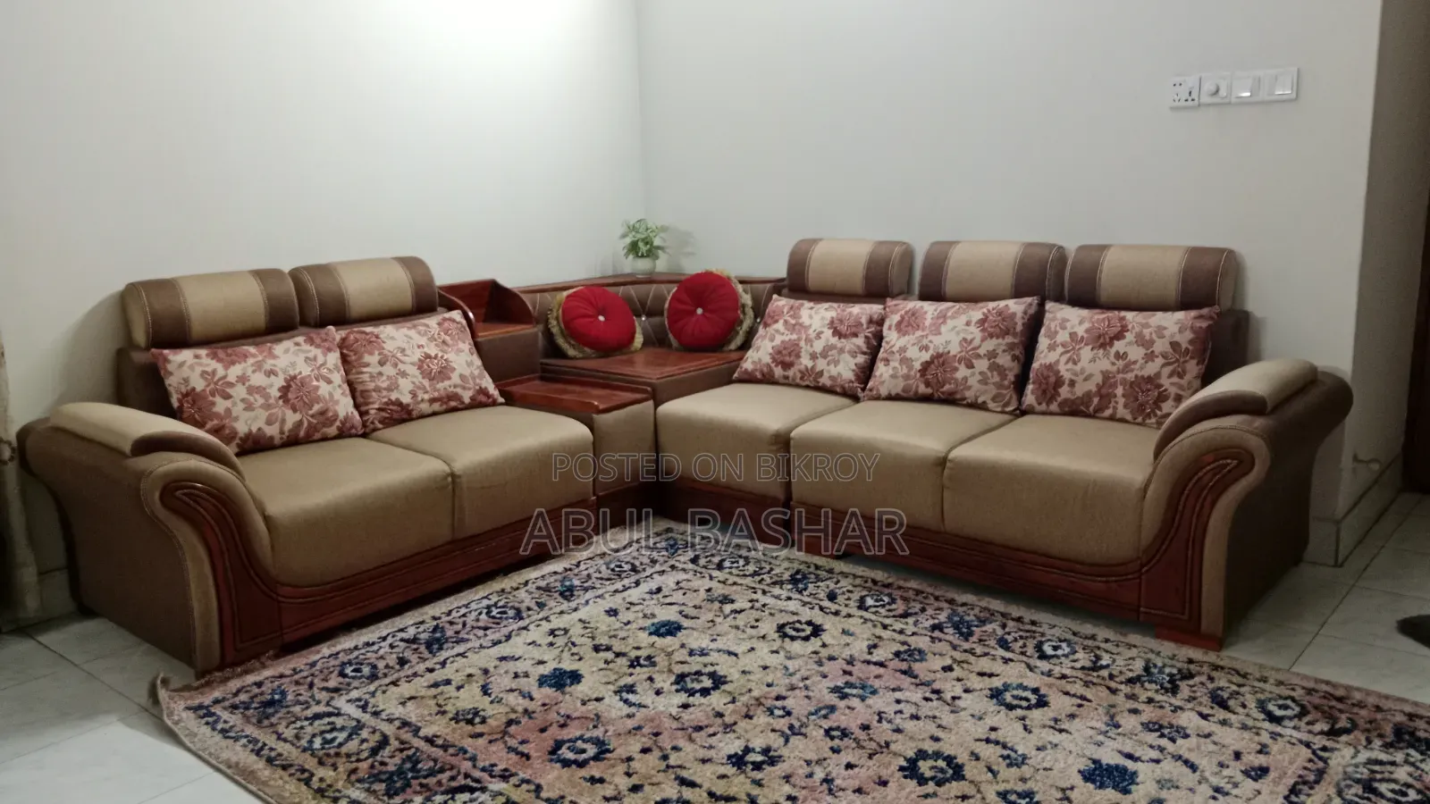 Home-used Corner Sofa for Urgent Sale