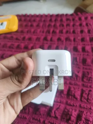 অ্যাপল অরিজিনাল অ্যাডাপ্টার