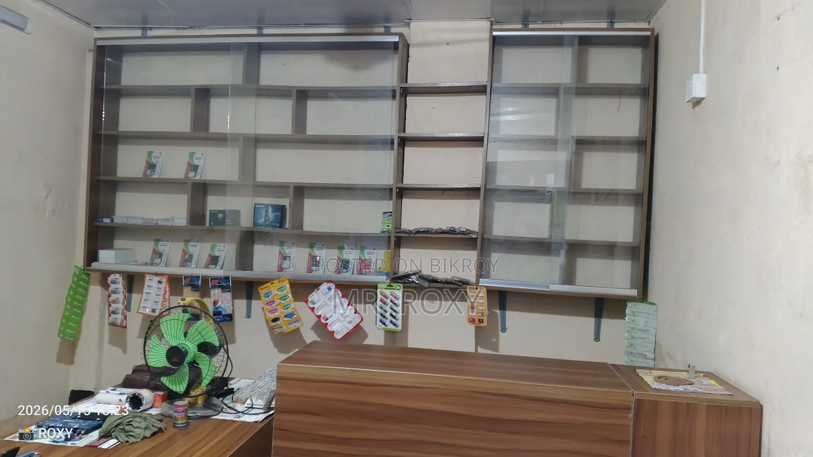Furniture for Mobile and Gadget Shop