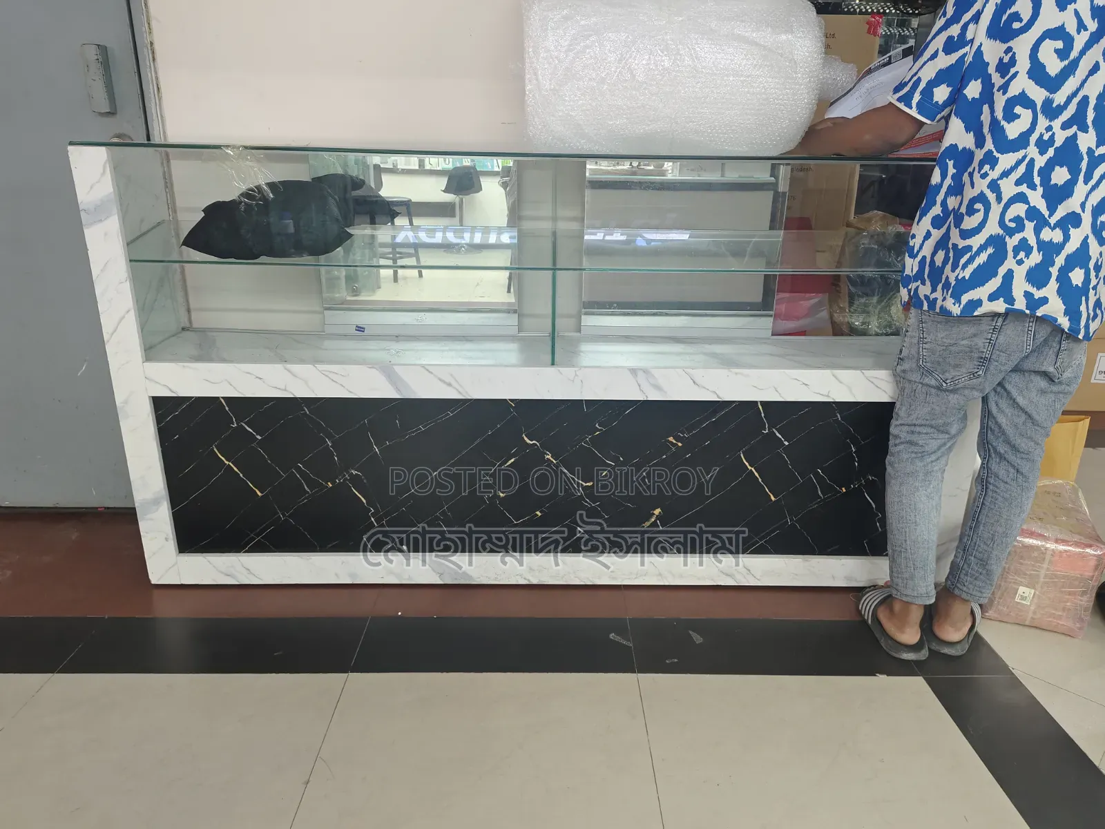 Shop Counter (Bashundhara City)