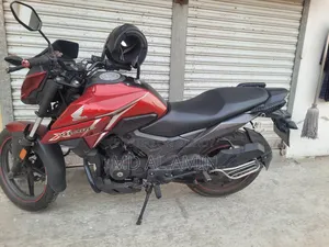Honda 2022 Red