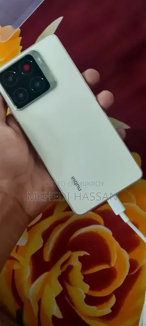 ZTE A530 16 GB White