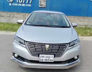 টয়োটা প্রিমিও ২০১৮ সিলভার