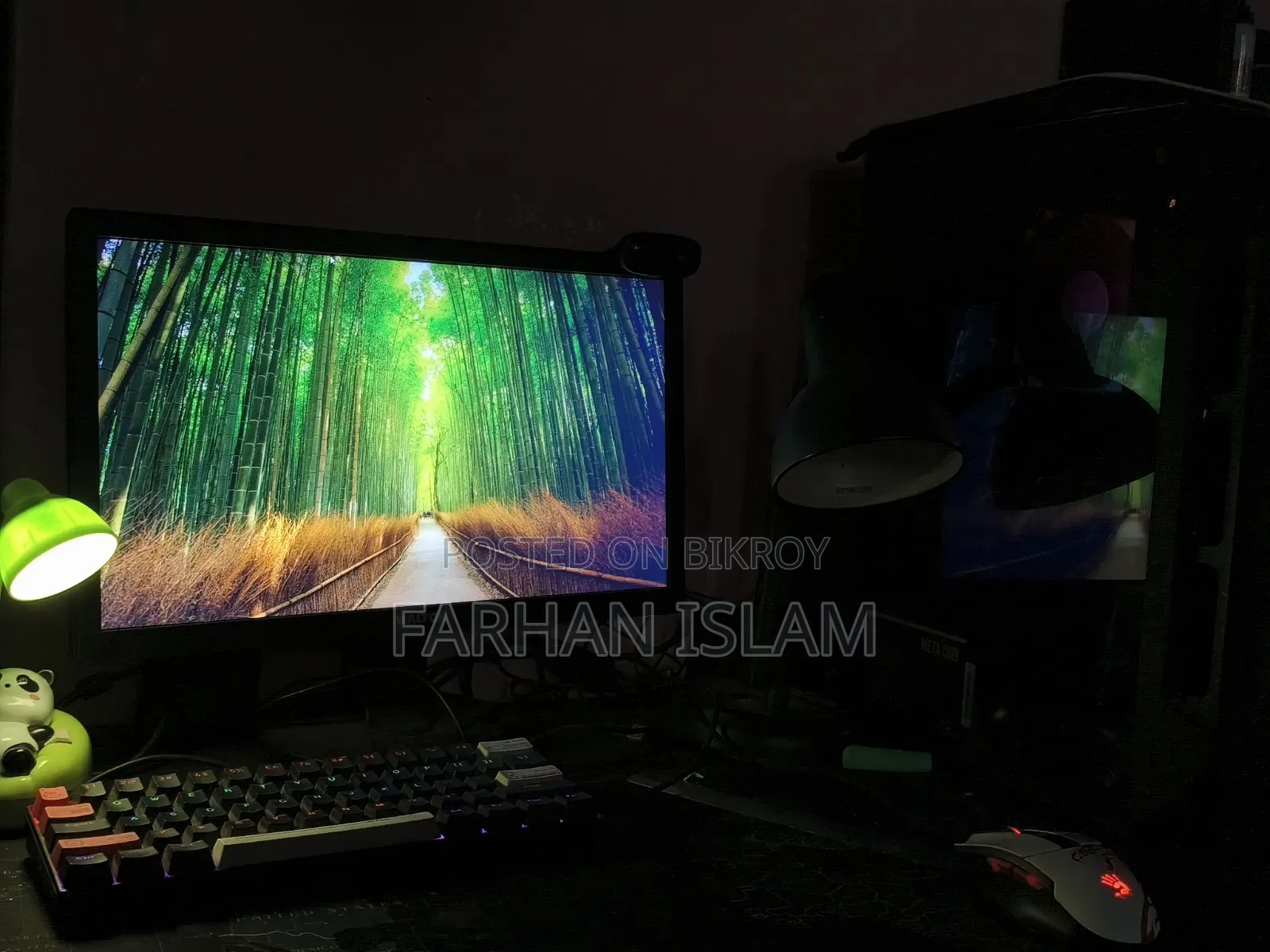 Walton 60hz Monitor.