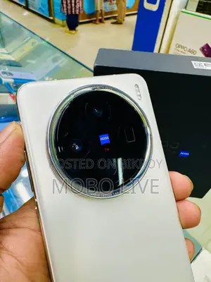 Vivo X200 512 GB হোয়াইট