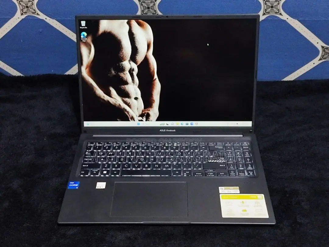 Laptop Asus 3GB Intel SSD 256GB