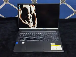 Laptop Asus 3GB Intel SSD 256GB