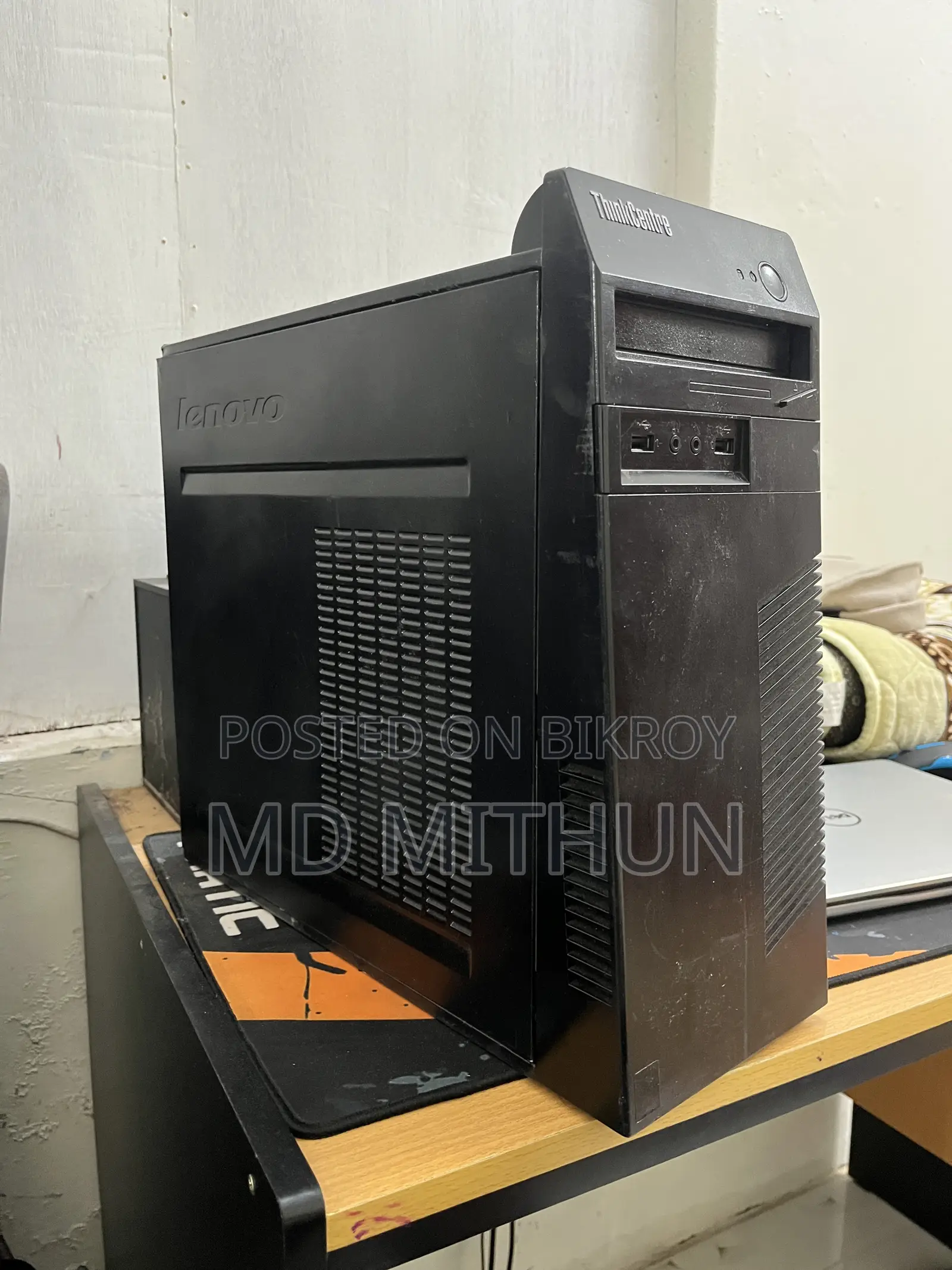 Desktop Computer Lenovo 4GB Intel Core I3 HDD 500GB