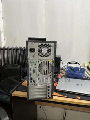 Desktop Computer Lenovo 4GB Intel Core I3 HDD 500GB