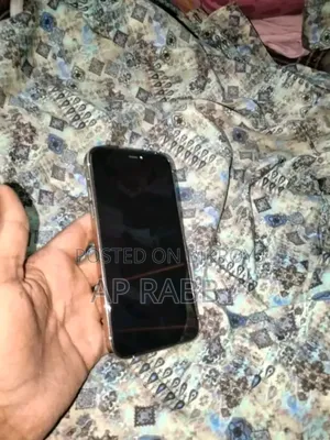 Apple iPhone 11 128 GB Gold