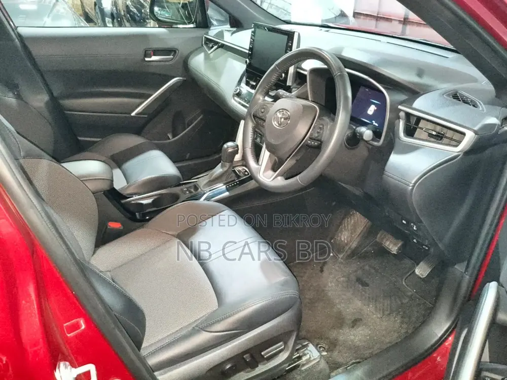 Toyota Corolla Cross 1.8 Hybrid AWD 2021 Red