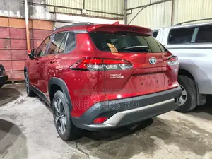 Toyota Corolla Cross 1.8 Hybrid AWD 2021 Red