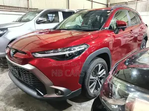 Toyota Corolla Cross 1.8 Hybrid AWD 2021 Red