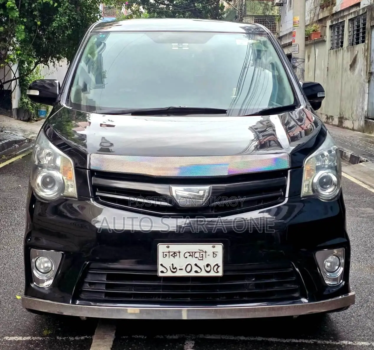Toyota Noah 2010 Black