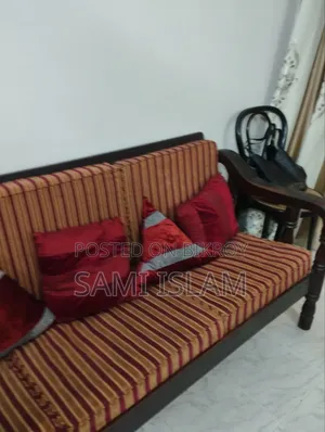 24-Leg Sofa