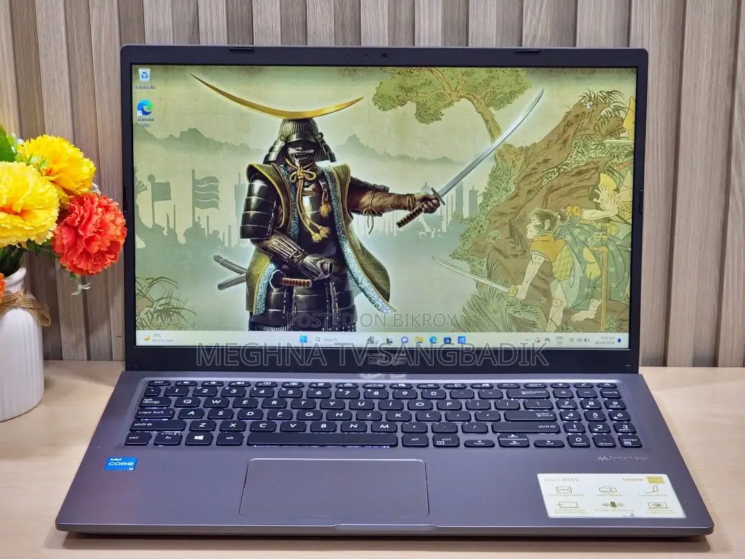 Asus Laptop 8GB AMD Ryzen 512GB SSD