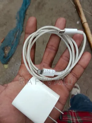 Original iPhone 14 20W Charger