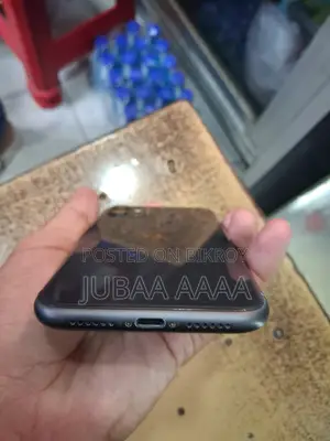 Apple iPhone 11 64 GB Black