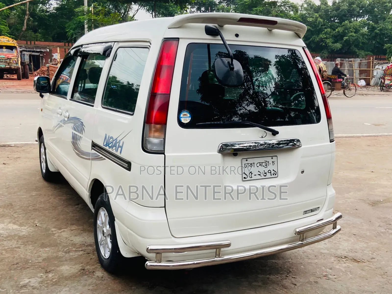 Toyota Noah 2007 White