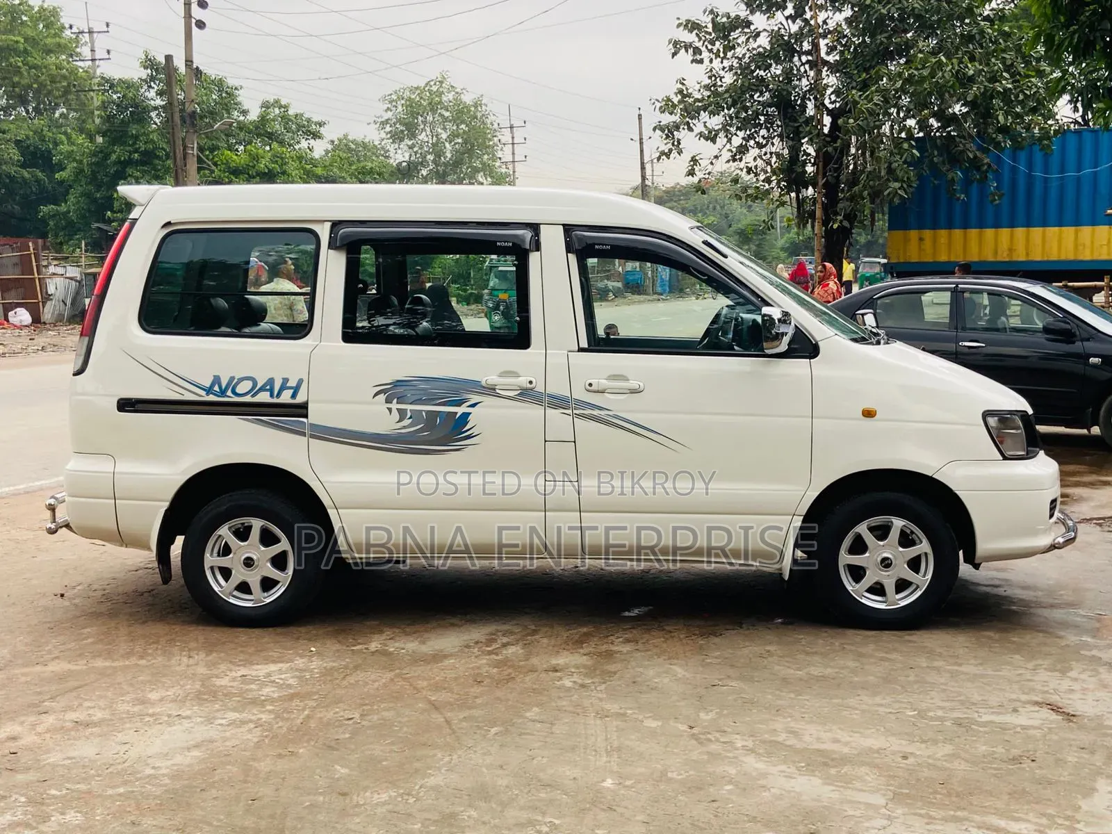 Toyota Noah 2007 White